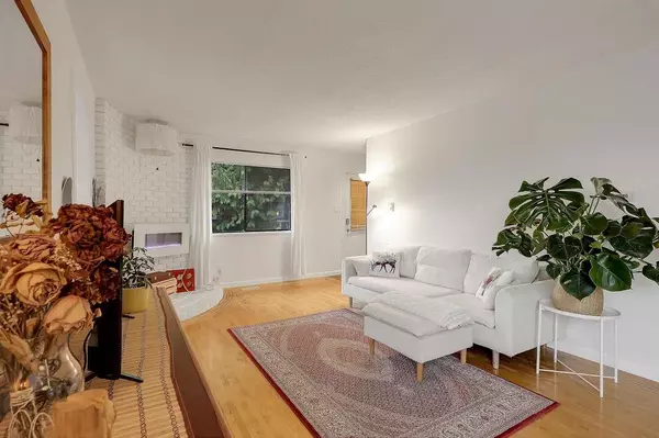 Port Coquitlam, BC V3C 6M5,1479 Elinor CRES