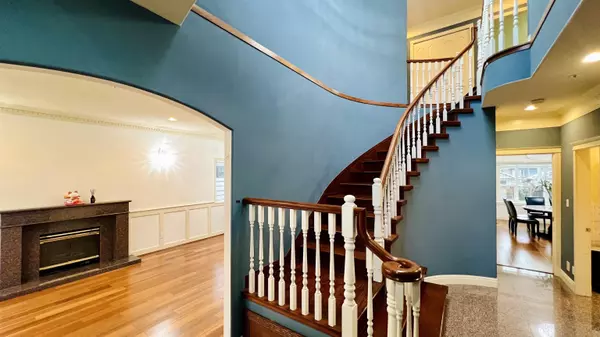 Vancouver, BC V6L 1K5,2813 W 21st AVE