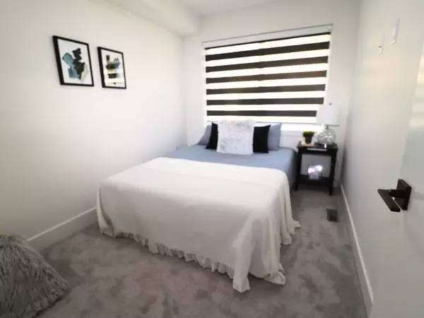 Surrey, BC V3W 3N9,13895 64 AVE #19