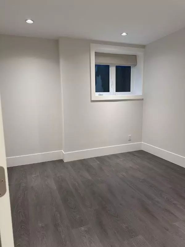 West Vancouver, BC V7T 1N7,12XX Fulton AVE