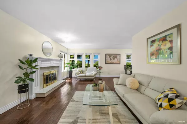 Surrey, BC V4A 6R3,1906 148 ST