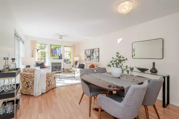 Tsawwassen, BC V4M 4E7,5556 14th AVE #108