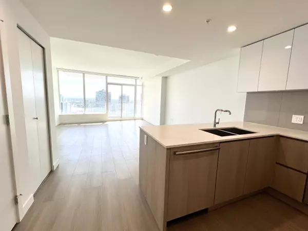 New Westminster, BC V3M 1E9,618 Carnarvon ST #2406