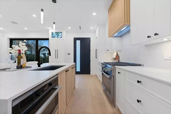 Vancouver, BC V6K 2P9,2846 W 12 AVE #1