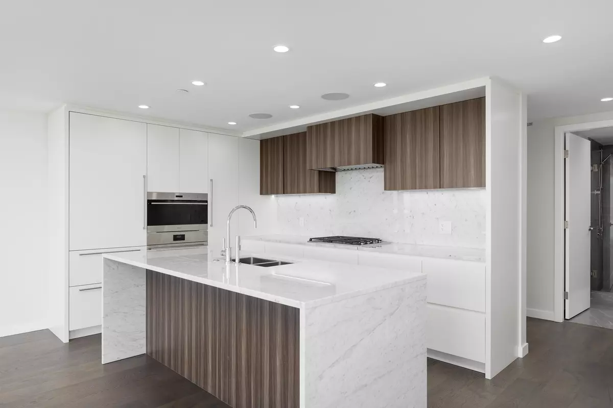 Vancouver, BC V6P 0K2,7418 Paulson ST #1706