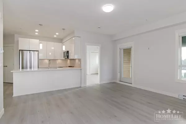 Abbotsford, BC V2S 0N9,33886 Pine ST #418