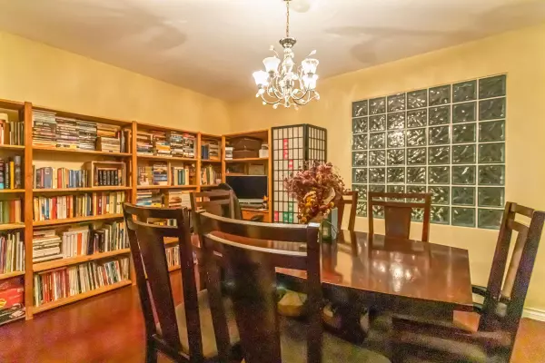 Vancouver, BC V6K 2B4,2586 W 8th AVE