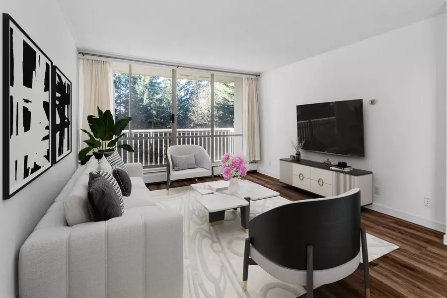 2016 Fullerton AVE #911, North Vancouver, BC V7P 3E6