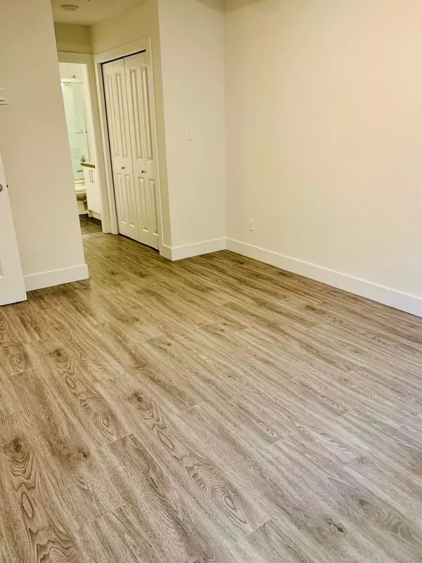 Port Coquitlam, BC V3C 1X1,2389 Hawthorne AVE #103