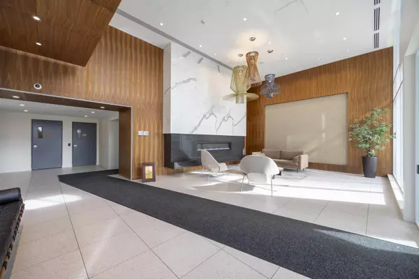 Coquitlam, BC V3K 0G7,595 Austin AVE #504