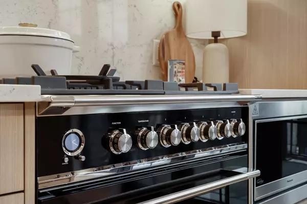 Vancouver, BC V5Y 4B4,197 W King Edward Ave ST