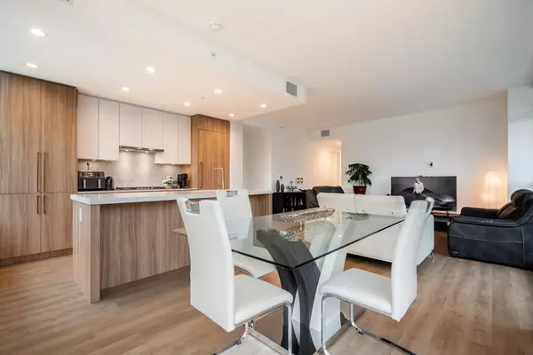 North Vancouver, BC V7J 0E8,2375 Emery CT #303