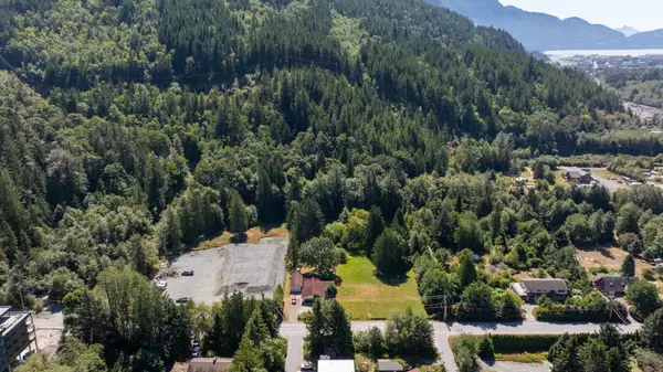 Squamish, BC V8B 0H3,LOT17 Robin DR