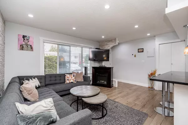 11901 89a AVE #612, Delta, BC V4C 3G8