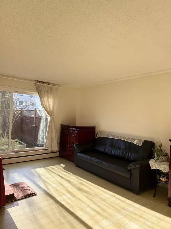 Richmond, BC V7C 3M7,7260 Lindsay RD #106