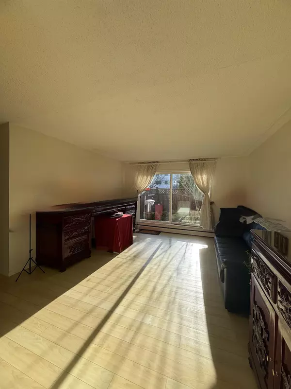 7260 Lindsay RD #106, Richmond, BC V7C 3M7