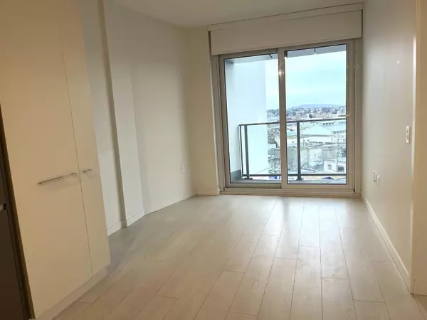 Vancouver, BC V5T 0K4,180 E 2nd Avenue #911