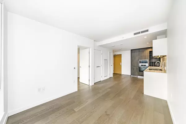 Burnaby, BC V5H 0K2,6000 Mckay AVE #2xxx