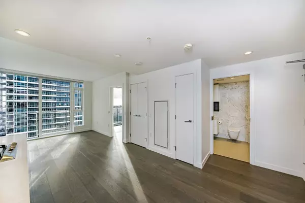 Burnaby, BC V5H 0K2,6000 Mckay AVE #2xxx