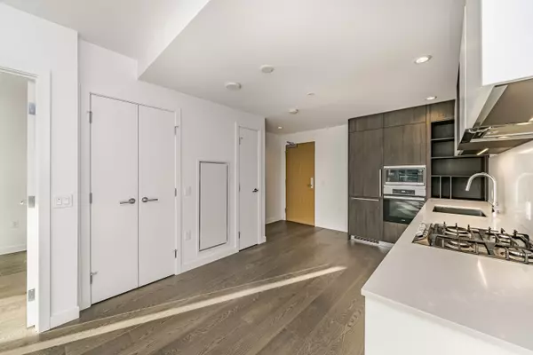 Burnaby, BC V5H 0K2,6000 Mckay AVE #2xxx