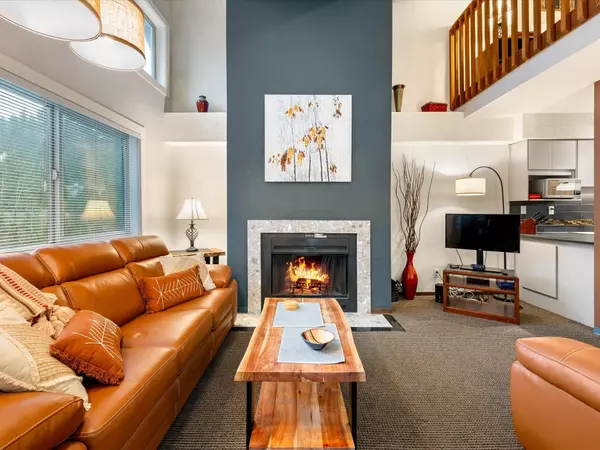 2021 Karen CRES #320, Whistler, BC V8E 0H1