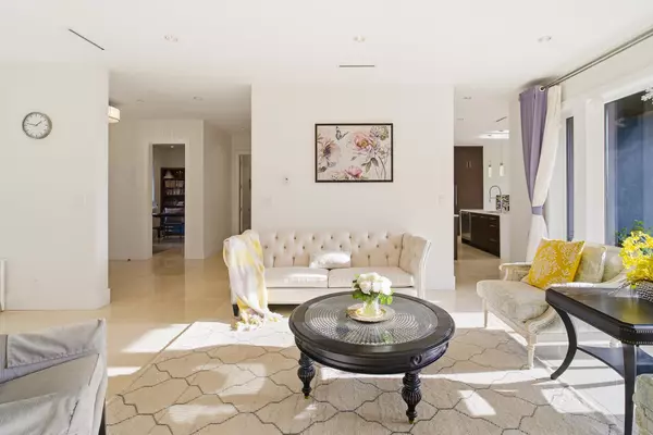 West Vancouver, BC V7T 2C9,1468 Kings AVE