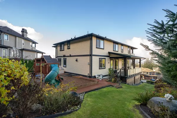 Maple Ridge, BC V2W 0H3,11000 Carmichael ST