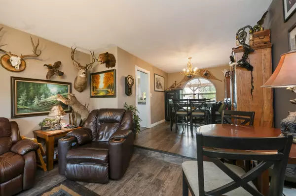 Maple Ridge, BC V4R 2H4,21469 126 AVE