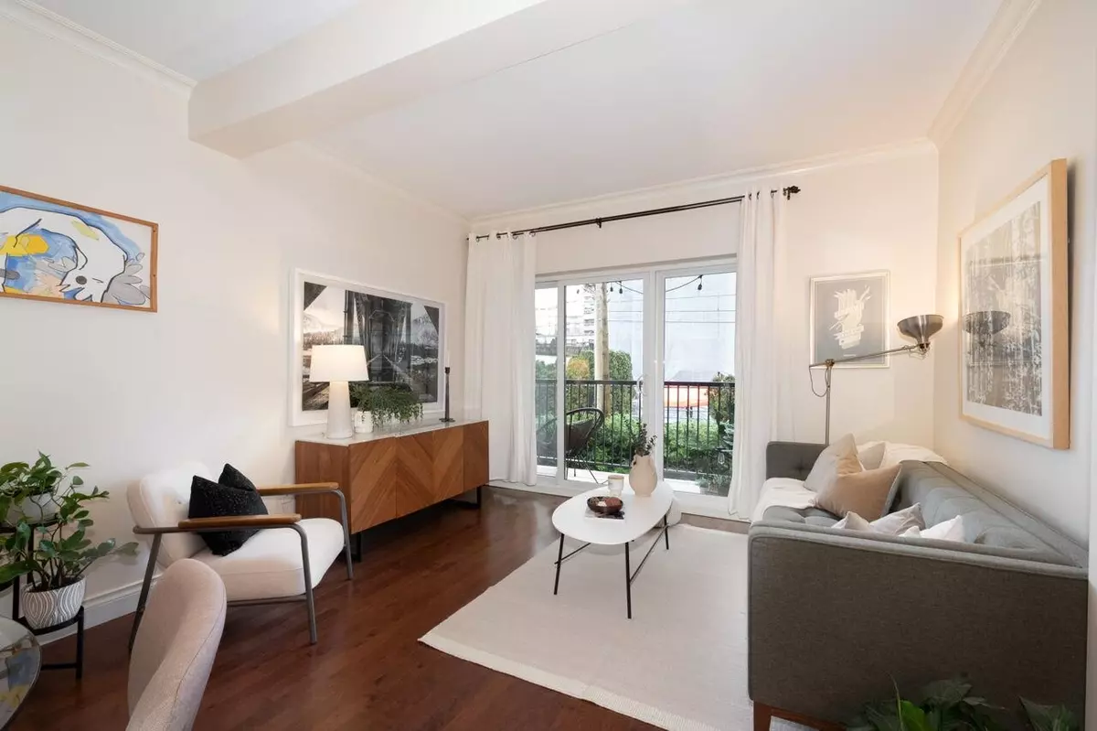 Vancouver, BC V6G 1M4,1655 Nelson ST #308