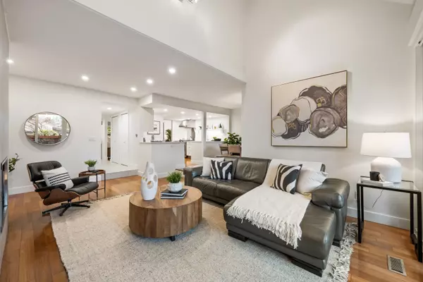 West Vancouver, BC V7W 2P5,4957 Marine DR #25