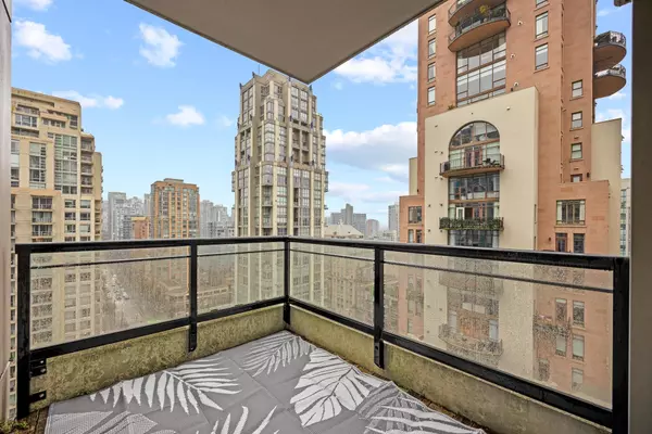 Vancouver, BC V6B 1B7,1295 Richards ST #1804