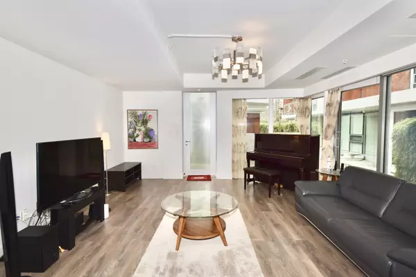 Vancouver, BC V5Z 3M7,759 W 41st AVE