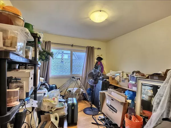 Vancouver, BC V5L 2C7,1621 Adanac ST