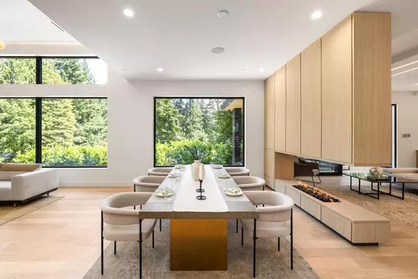 620 Kenwood RD West Vancouver, BC V7S 1S8