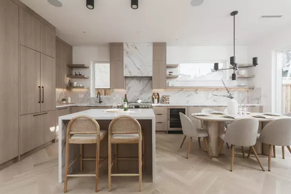 Vancouver, BC V5N 1E8,2130 E 2nd AVE #2