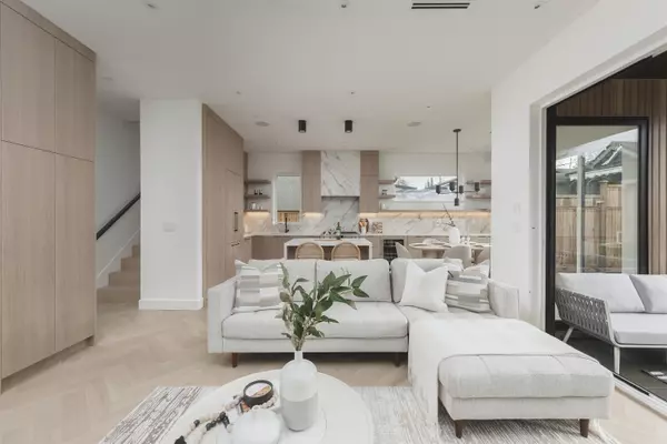 Vancouver, BC V5N 1E8,2130 E 2nd AVE #2