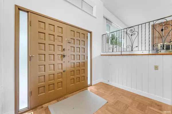 West Vancouver, BC V7S 1A7,50 Glenmore DR