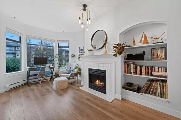 New Westminster, BC V3M 3M5,221 Ash ST #14