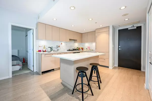 Burnaby, BC V5H 3K6,6700 Dunblane AVE #1605