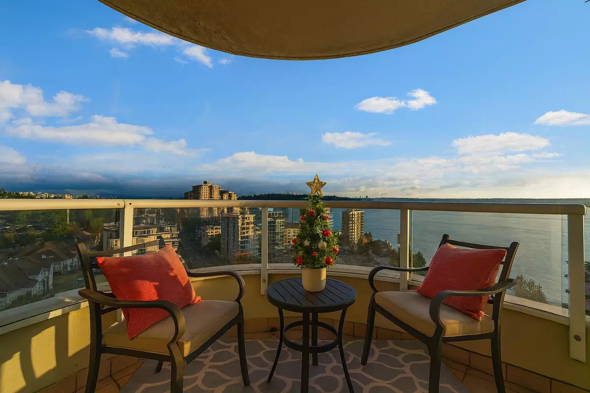 West Vancouver, BC V7V 4V7,2203 Bellevue AVE #1601