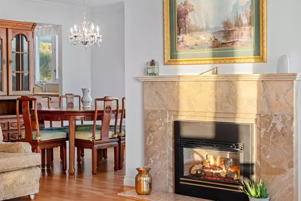 2203 Bellevue AVE #1601 West Vancouver, BC V7V 4V7