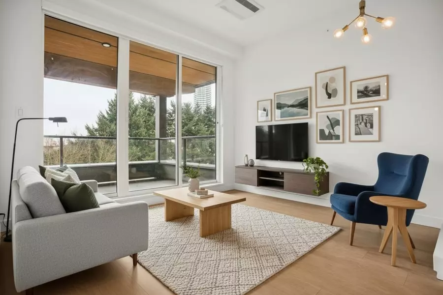 7588 16th ST #514, Burnaby, BC V3N 0H8