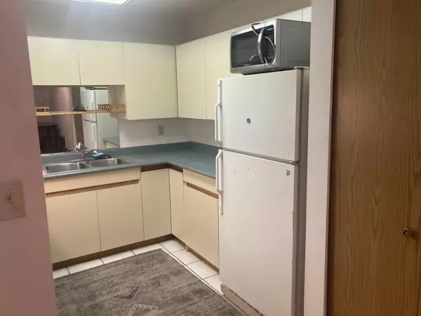 Port Coquitlam, BC V3C 1T8,2648 Kingsway AVE #A