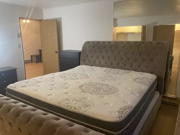 Port Coquitlam, BC V3C 1T8,2648 Kingsway AVE #A