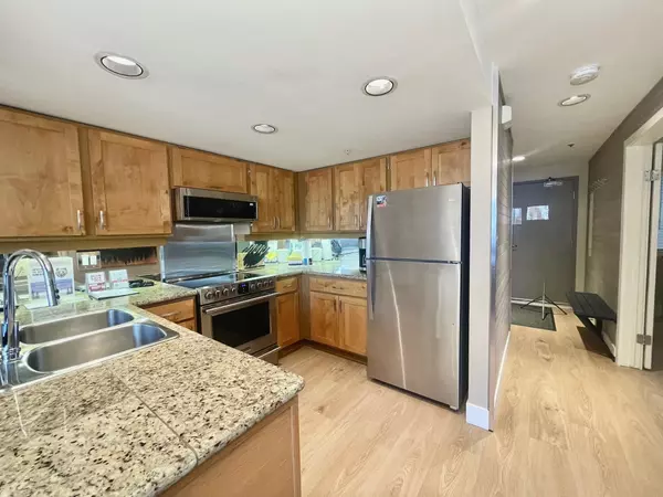 Whistler, BC V8E 1B8,4293 Mountain SQ #901