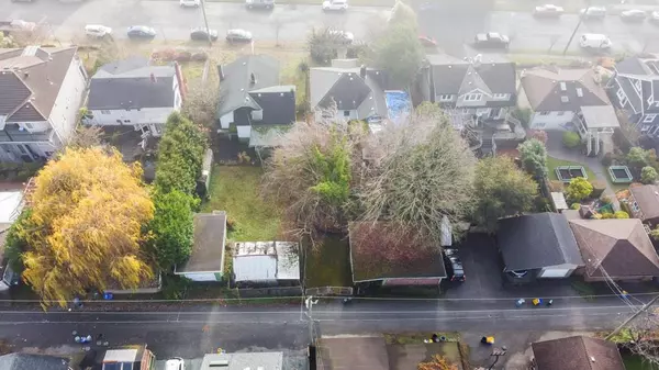 North Vancouver, BC V7M 1P7,438 W 14th ST