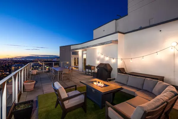 Vancouver, BC V5R 0B2,4815 Eldorado Mews #PH3