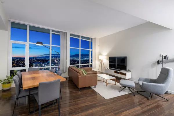 4815 Eldorado Mews #PH3, Vancouver, BC V5R 0B2