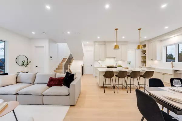 Surrey, BC V3T 3J6,9727 129a ST #1