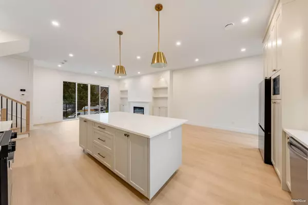 Surrey, BC V3T 3J6,9727 129a ST #2